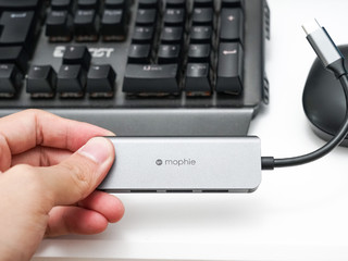 mophie USB-C 4合一集线器