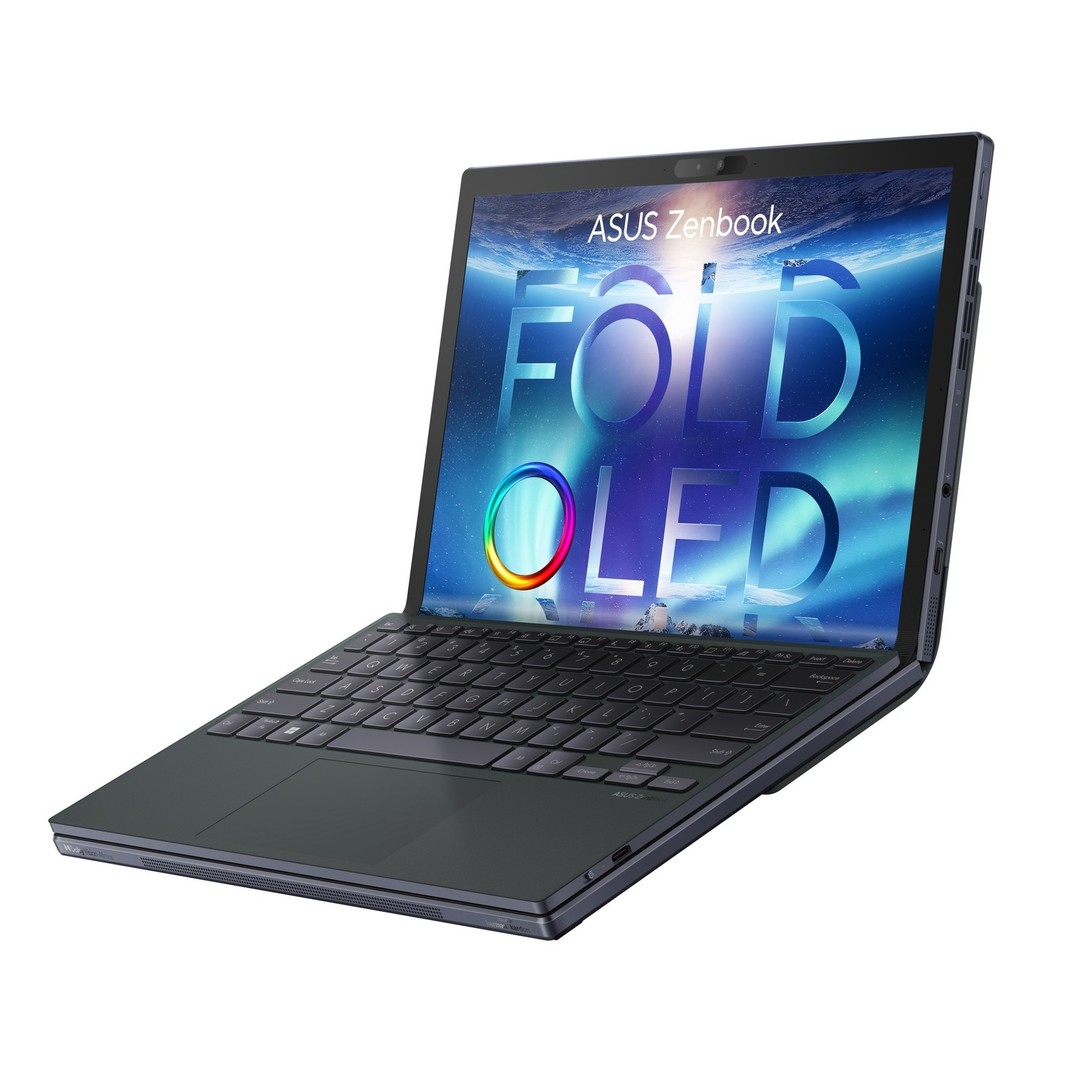 华硕官宣全球首款 17.3 英寸折叠屏笔记本，8月31日发布