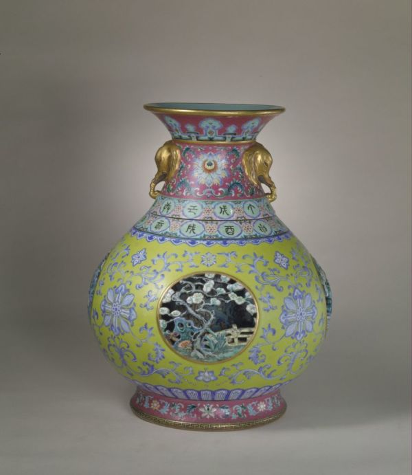 中国古美術 大清乾隆 人物画瓶 中国古美術 大清乾隆 人物画瓶