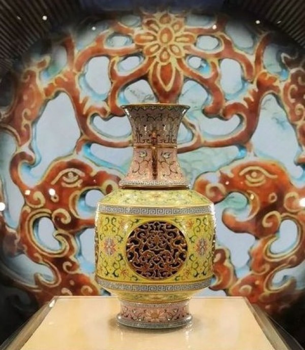 乾隆转心瓶，“奇技淫巧”还是至臻瓷艺？_艺术品_什么值得买