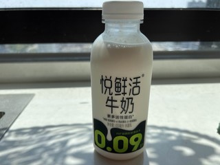 君乐宝悦鲜活牛奶生牛乳