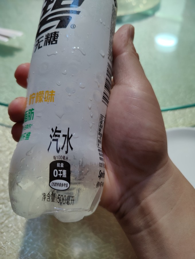 雪碧碳酸饮料