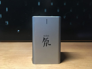 小巧好用的充电器-努比亚Gan Pro