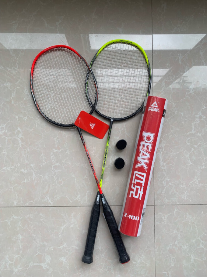 匹克羽毛球拍