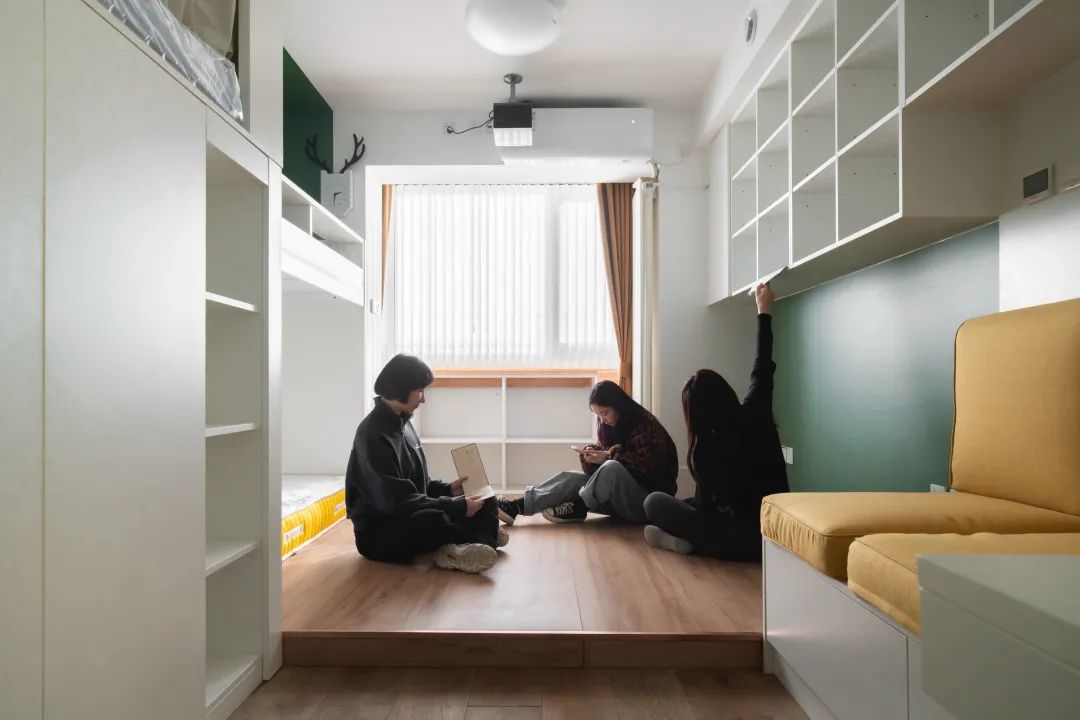 北京夫妻卖掉郊区大平层，买下35㎡学区房开始“变态”改造，为了孩子“蜗居”也值了！