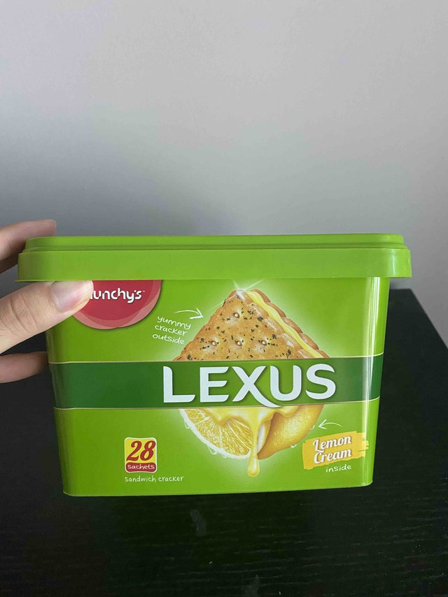 妹妹说这个好吃，我就直接买了一箱。