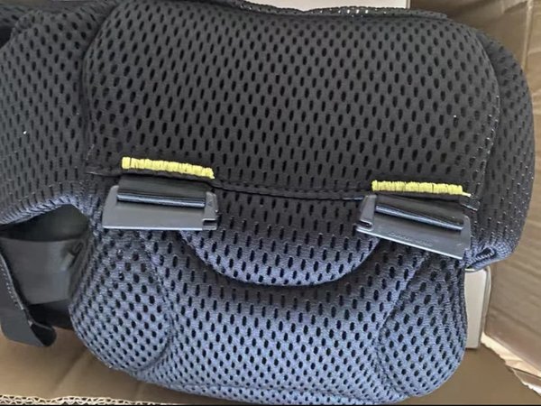 babycare背带腰凳大牌就是好用