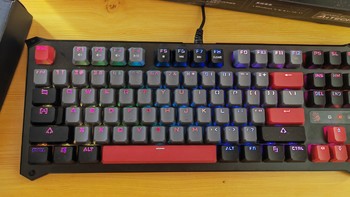 血手幽灵三代光轴B930键盘可玩性确实很高，一个月的真实使用体验
