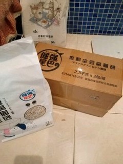 倔强的尾巴豆腐猫砂用起来还不错