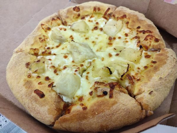 周末的美食-披萨