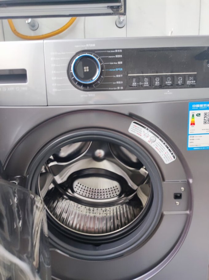 海尔滚筒洗衣机