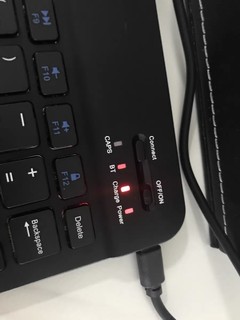 英菲克键盘 便携 多设备切换
