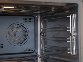 厨房黑科技，就看蒸烤箱，圆您家庭美食梦