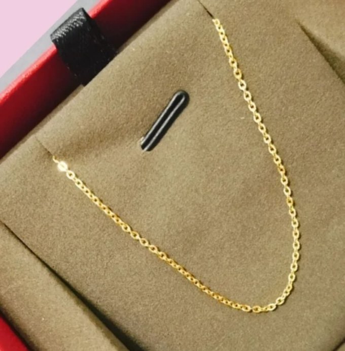 一条项链搭好多个吊坠