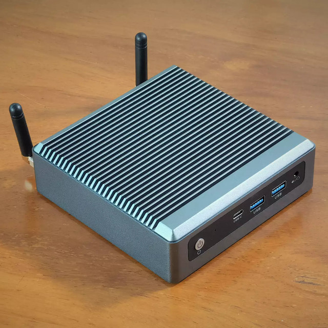 intel J6412+无风扇的迷你主机 跑分和120帧4K视频测试(附首摔图)