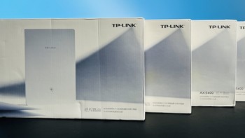 晓春哥每日推荐：TP-LINK 纸片路由器——真正的Wi-Fi放大器