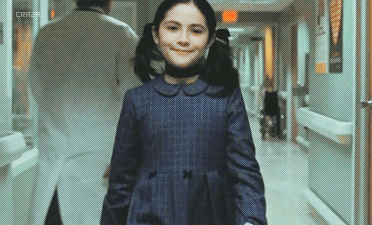 《孤儿怨：首杀》 恶魔萝莉回归，25岁演9岁女童！她到底是个怎样的女子？
