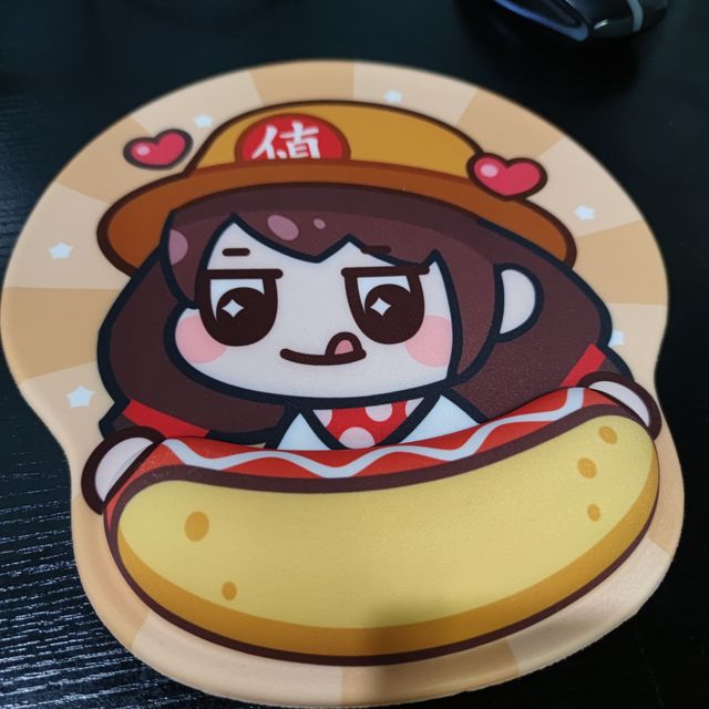 张小草超萌，女同事们都想要