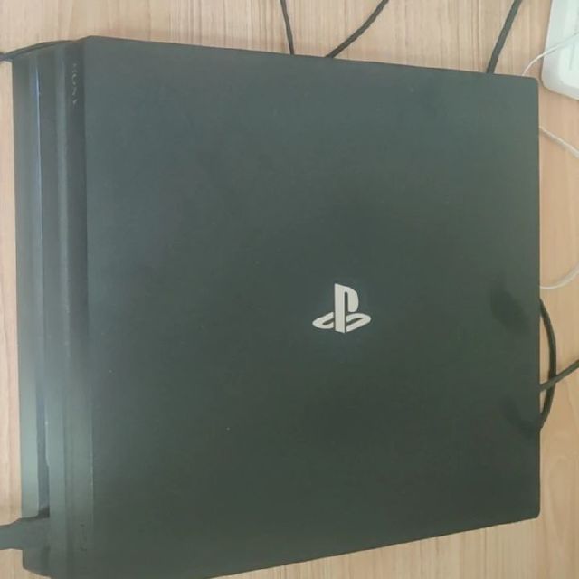 索尼PS4游戏机 玩得爽歪歪