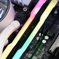 朗科绝影RGB DDR4-4266内存：4266MHz高频，国产颗粒YES!