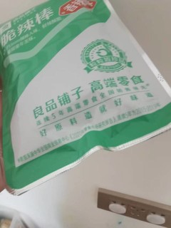 良品铺子脆辣棒 