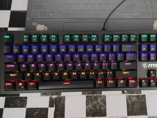 网红电竞机械键盘，微星gk50z