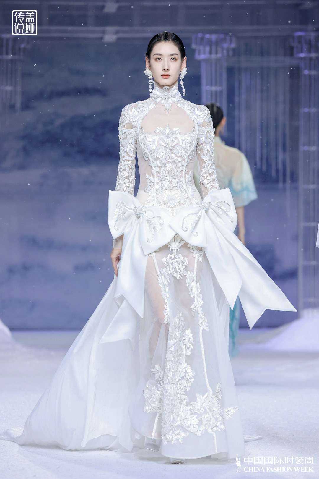 走上春晚舞台的盖娅传说,凭什么是"最美中国风"?