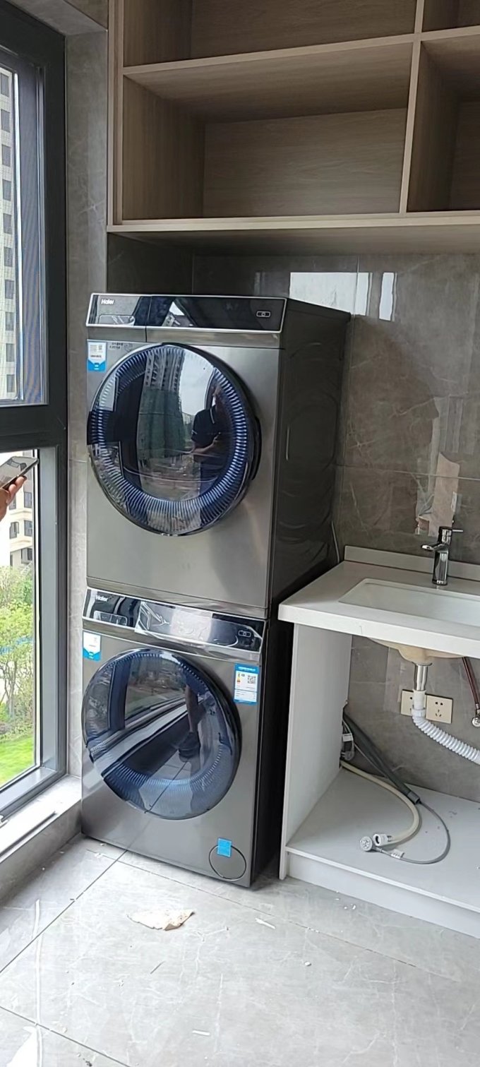 海尔滚筒洗衣机