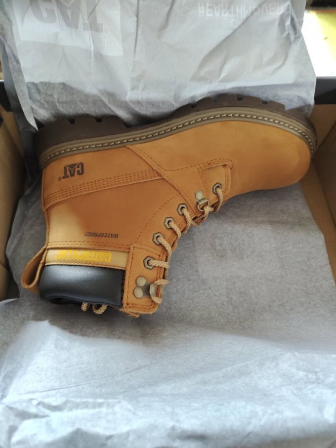 卡特彼勒男士工装靴怎么样 第一次买cat的鞋子,属实有好._什么值得买