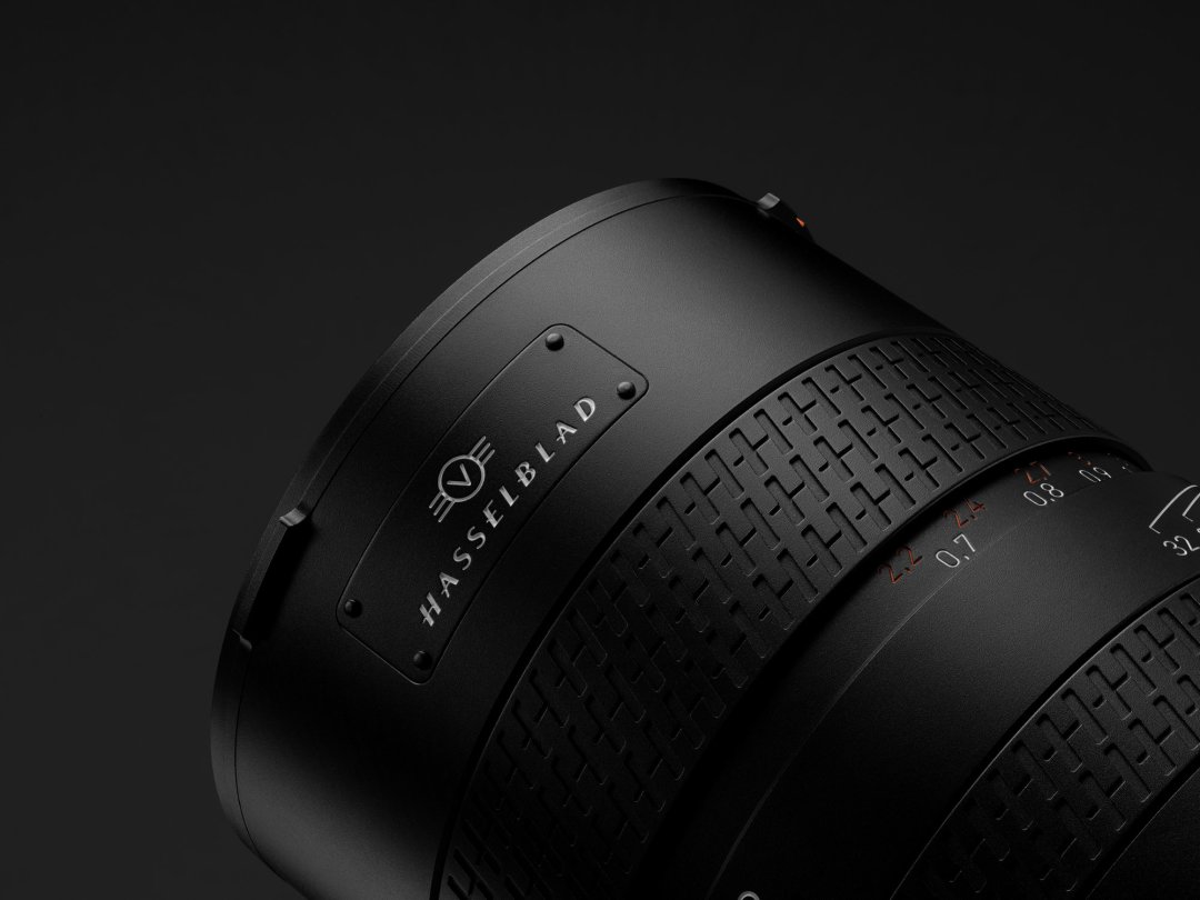 1亿像素,5轴防抖,16位色彩,哈苏推出中画幅旗舰相机 x2d 100c