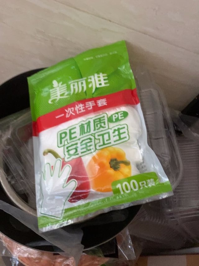 这个手套很好用！一次性使用使用方便！