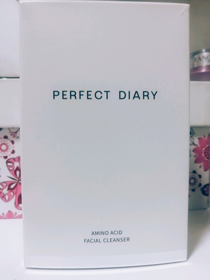 完美日记洁面乳
