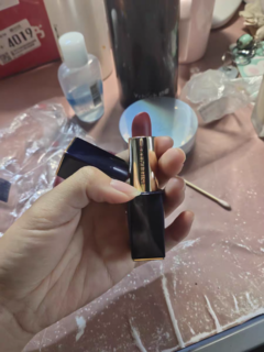 种草给大家很值得入手的一支口红💄