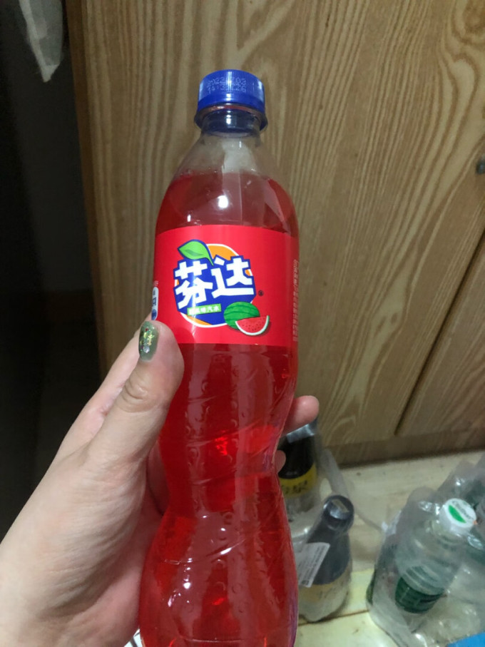 欢喜芬达的西瓜和苹果味儿