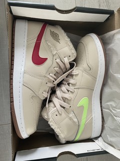 Air Jordan 1鸳鸯配色