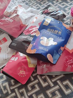 适合在家屯一箱的零食品牌。。。