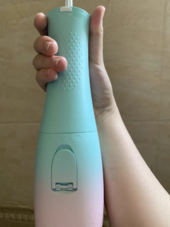 拜尔家用电动便携式冲牙器