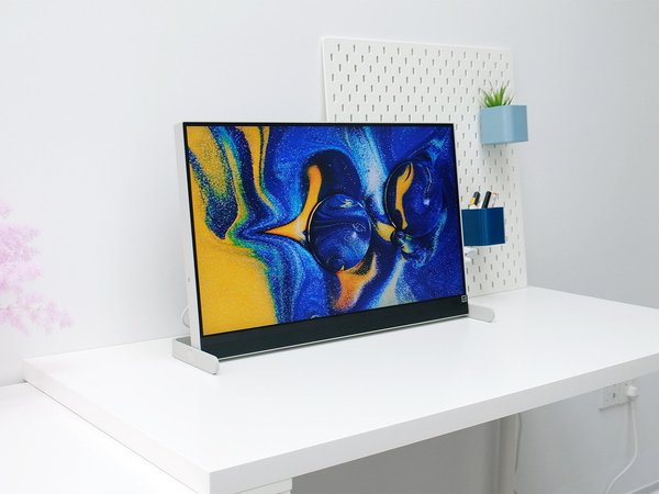 一款玩转空间的显示器