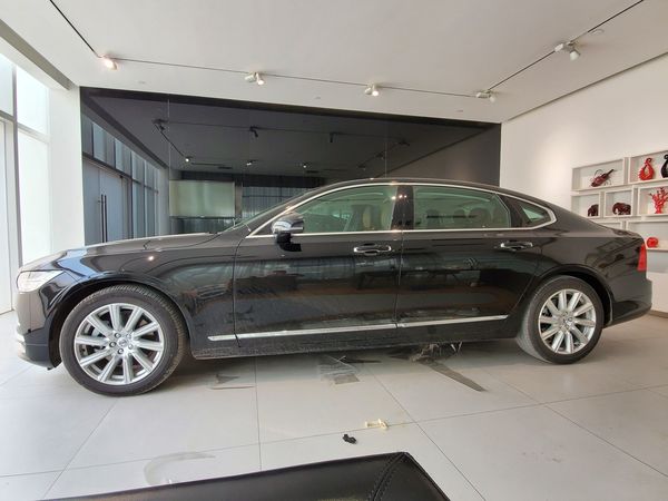 花自己的钱买个开心而已