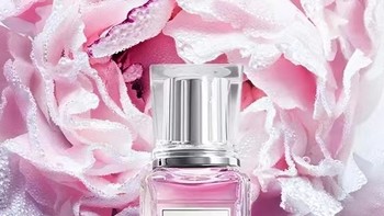 品质生活——香薰香氛 篇六十九：香水中的花香味是怎么实现的？真的提取自鲜花吗？ 