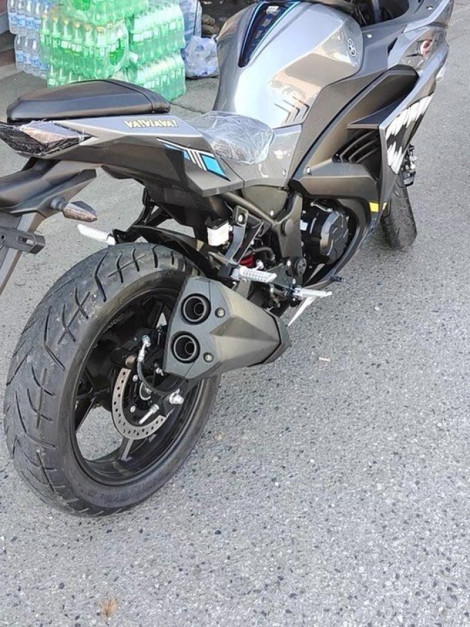 雅马哈摩托车整车怎么样 新款v6摩托车跑车 国四电喷双缸水冷400趴赛