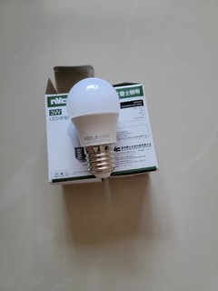 雷士1分钱的3W LED球灯泡你们撸了几个？