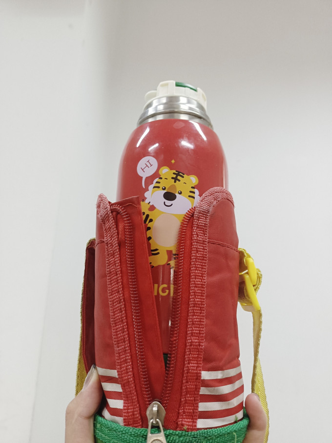 虎牌儿童保温杯