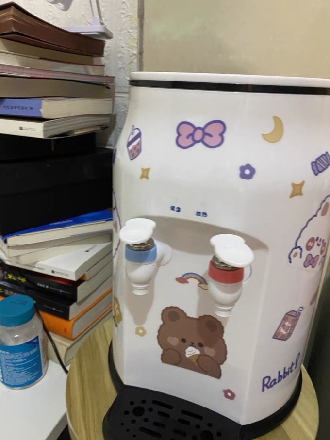 非常可爱耐看的一款迷你型饮水机