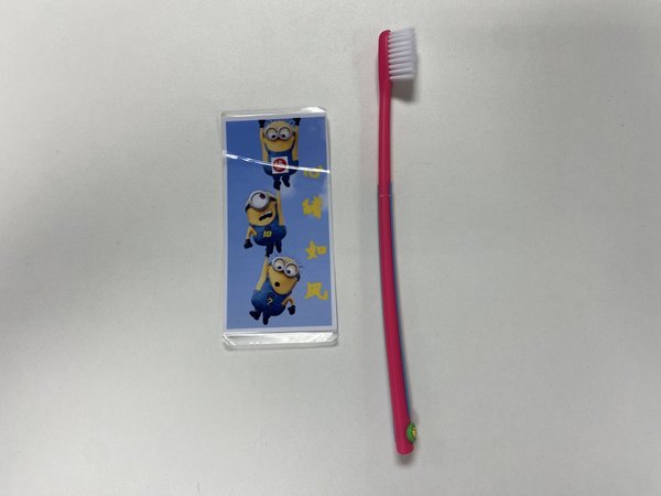 情急之下，我拿了个儿童牙刷？！