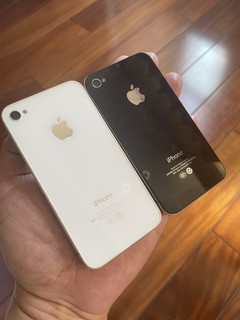 一代经典iPhone4S黑白双煞还健在