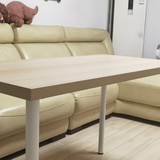 带腿不到两百元的桌子——宜家 LAGKAPTEN 拉格开普书桌