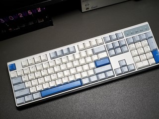高颜值三模键盘：杜伽K610W机械键盘 