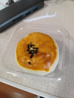 京东京造蛋黄酥