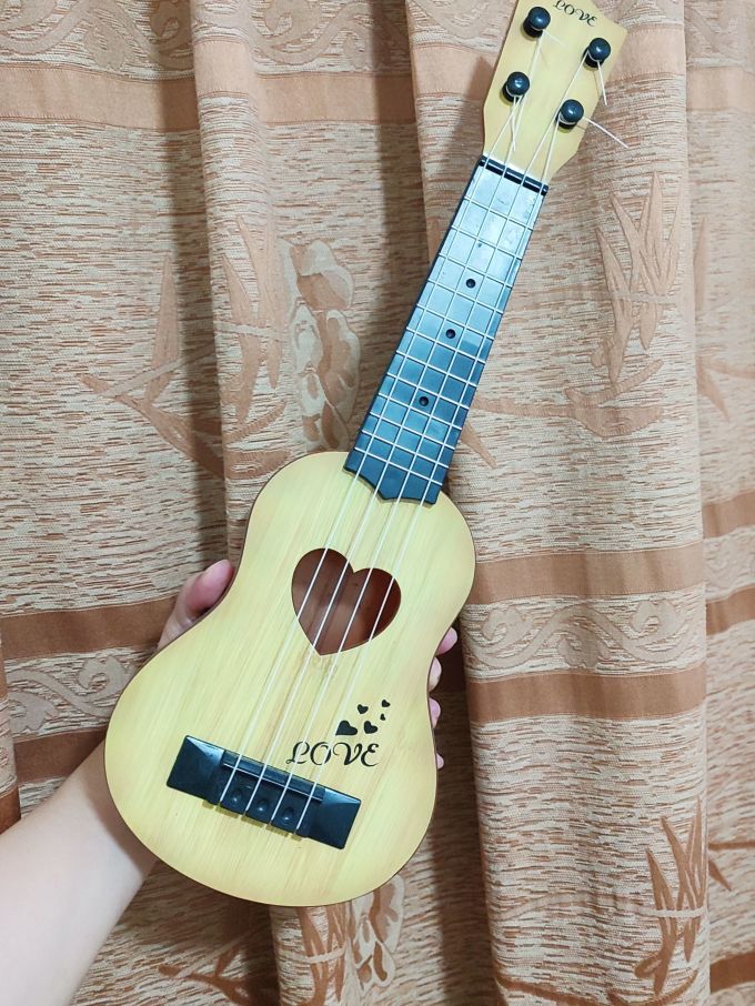 可以弹奏的玩具尤克里里_什么值得买